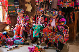 DISCOVER THE LÔ LÔ PEOPLE – LÔ LÔ CHẢI&nbsp;VILLAGE