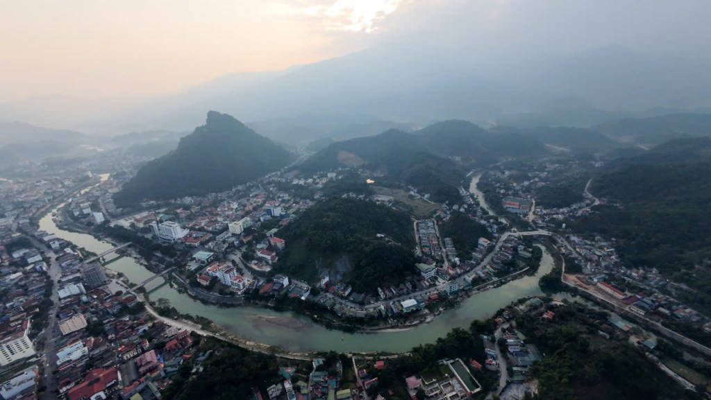 DỰ ÁN MÁI NHÀ SINH HỌC TRE –&nbsp;RƠM